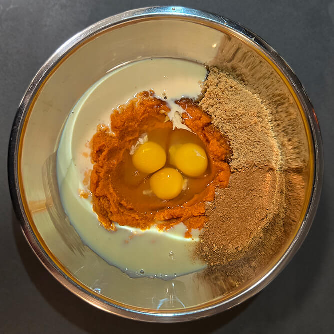 pumpkin pie filling to be mixed