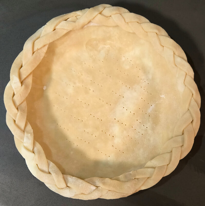 braided pie crust edge