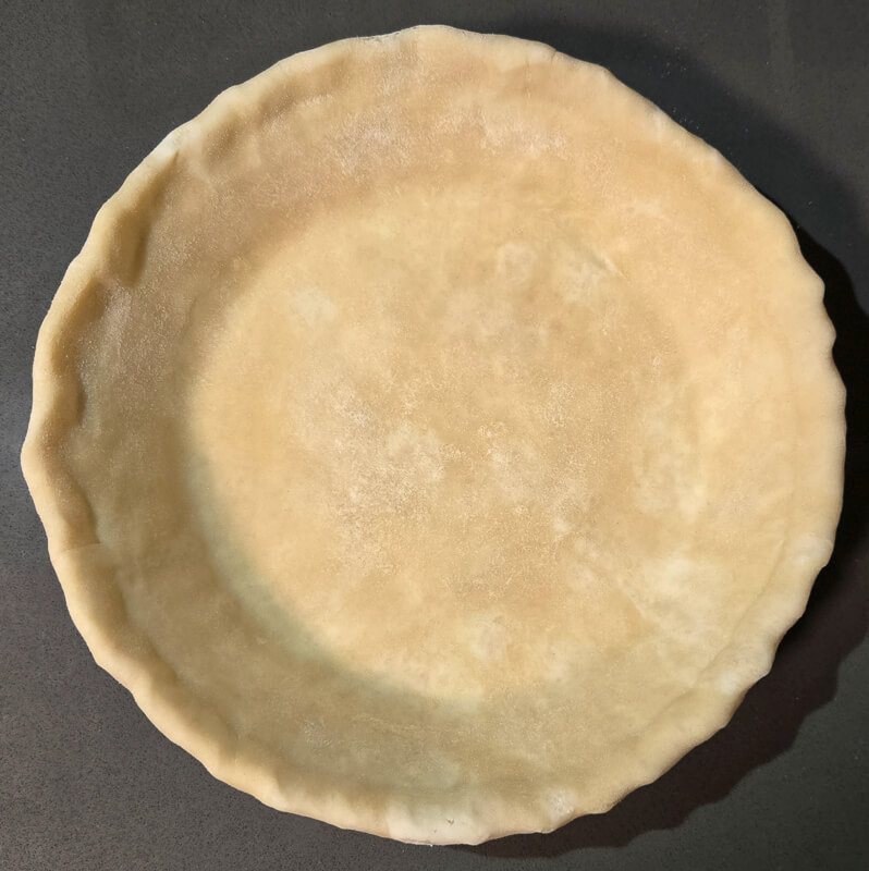 rolled edge around a pie crust for crimping