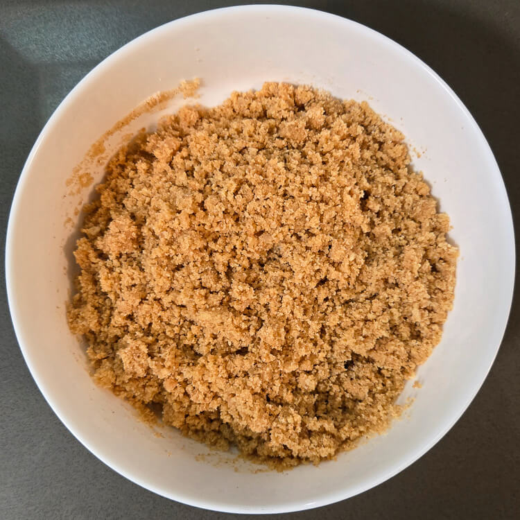 digestive biscuit pie crust right after mixing